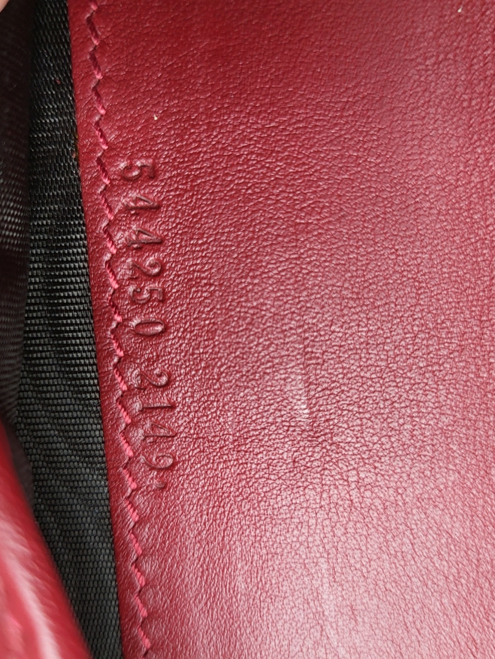 GUCCI Red Micro Guccissima Calfskin Leather Travel Wallet..Authentic... - Picture 9 of 16